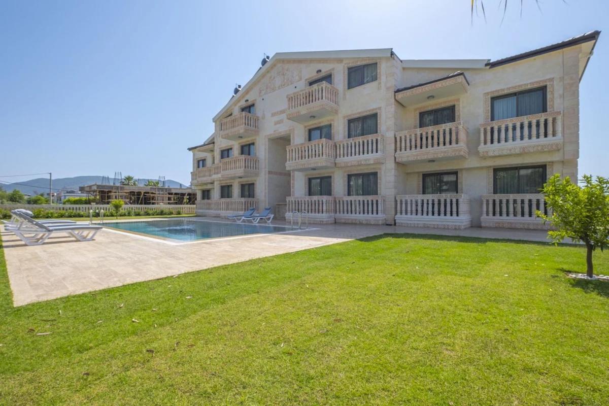 Kalender Pansion Aparthotel Fethiye Exterior foto